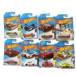 Lot of 8 Hot Wheels 2020-2021 New Collectible